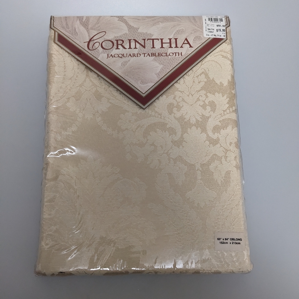 NWT, Ivory Jacquard Ivy Oblong Tablecloth, 60 x 84